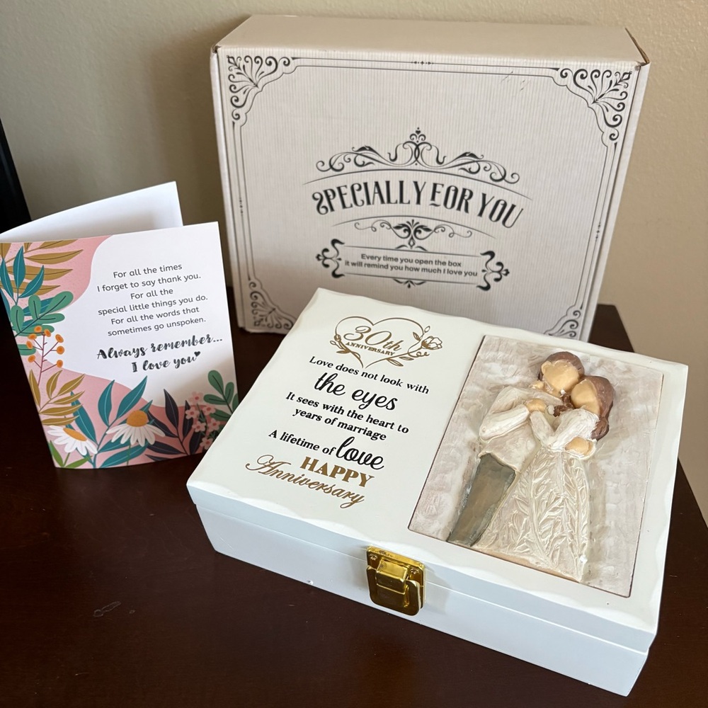 NIB Willow Tree White 30th Anniversary Keepsake Box, card, picture frame NWT